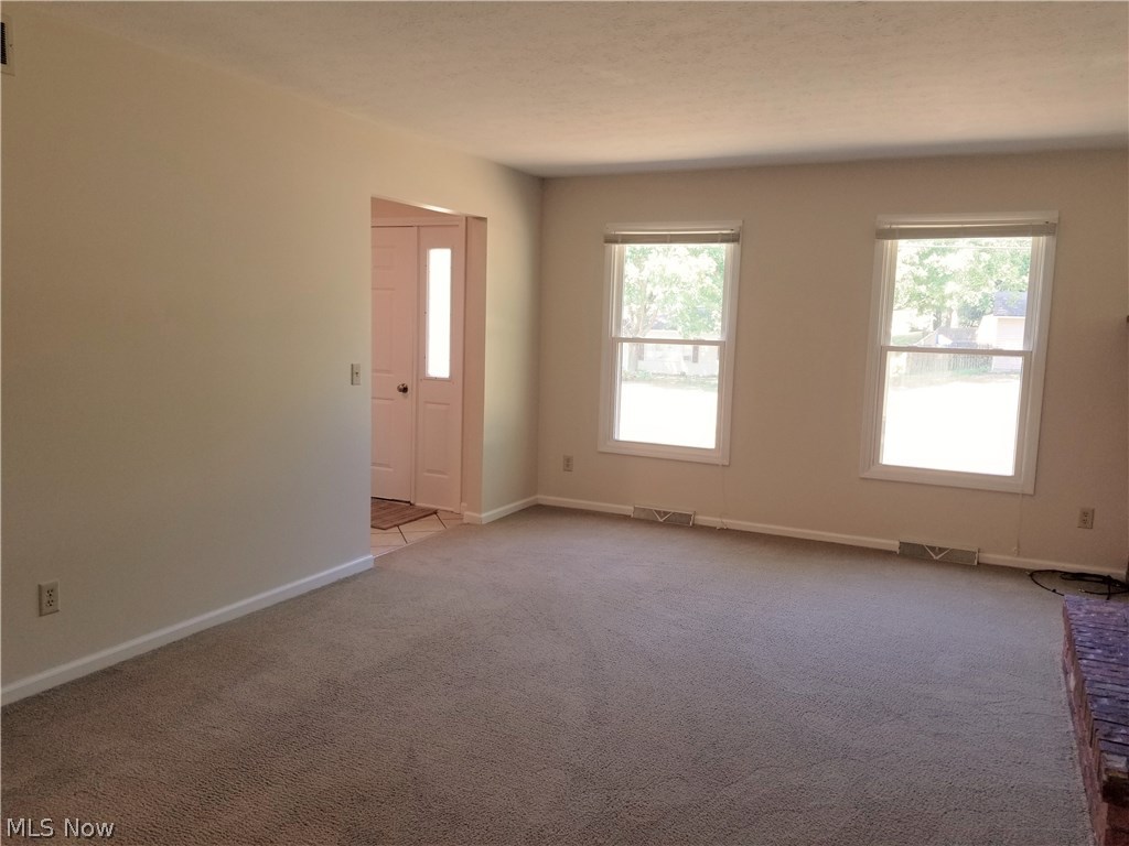 1190 Morrow Road Kent, OH 44240 - Photo 6 of 35