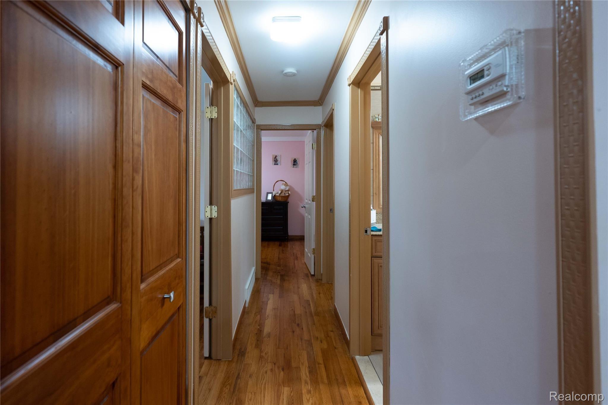 30017 Hayes Road Warren, MI 48088 - Photo 16 of 37 Hayes 30017-16.jpg