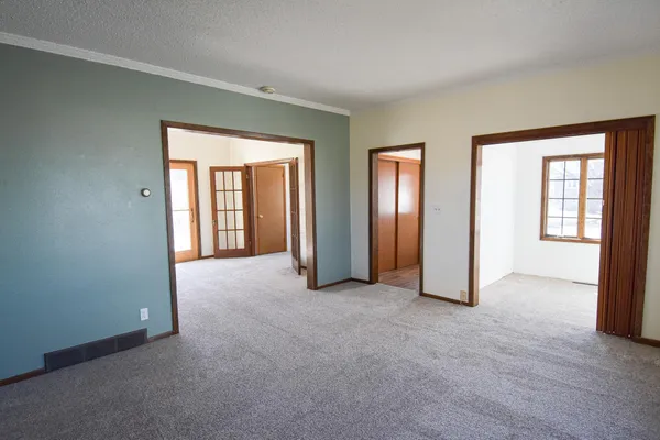 $204,999 | 203 East Fletcher Avenue, Warren, MN 56762