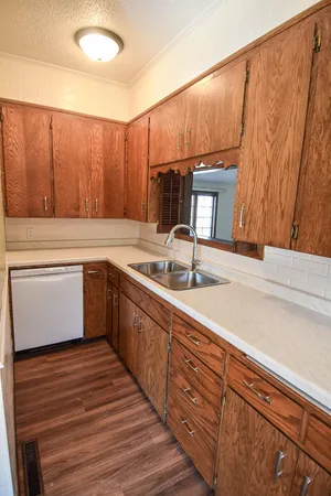 $204,999 | 203 East Fletcher Avenue, Warren, MN 56762