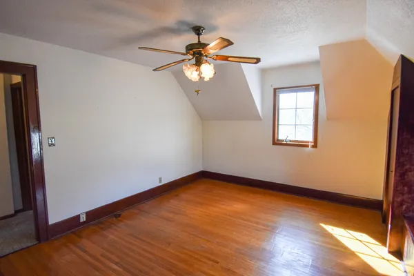 $204,999 | 203 East Fletcher Avenue, Warren, MN 56762