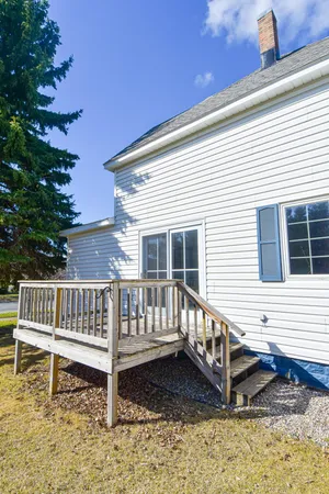 $204,999 | 203 East Fletcher Avenue, Warren, MN 56762