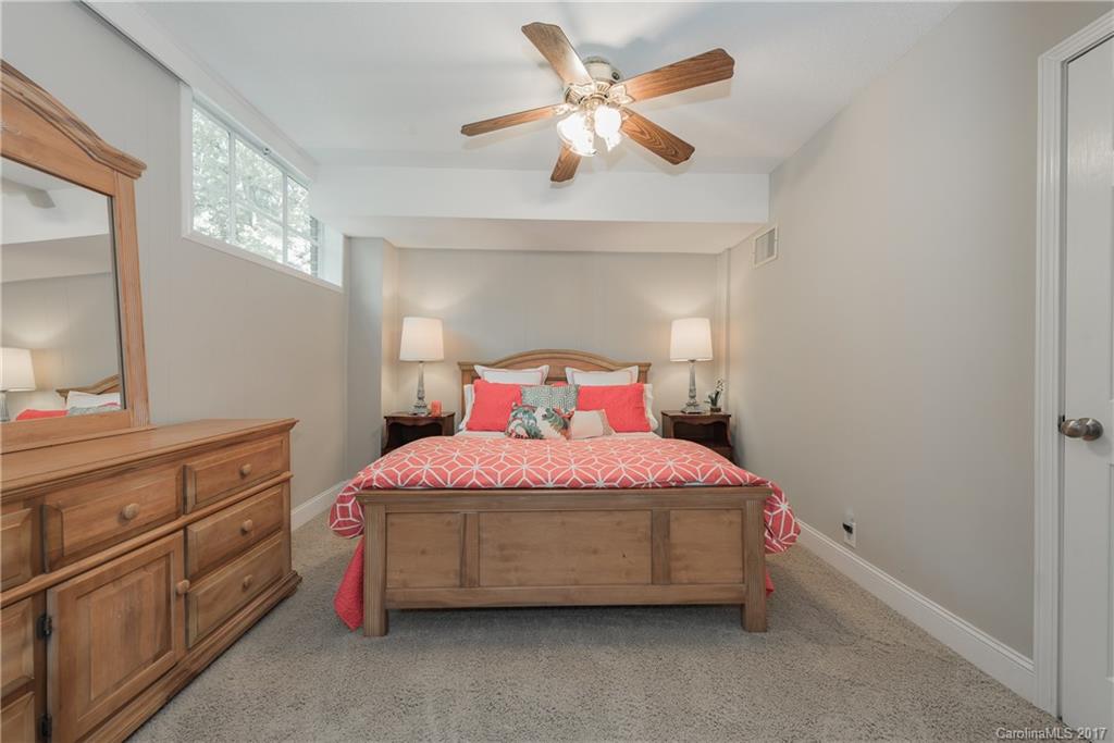 5140 Valley Stream Road Charlotte, NC 28209 - Photo 18 of 24 Gallery Image 18