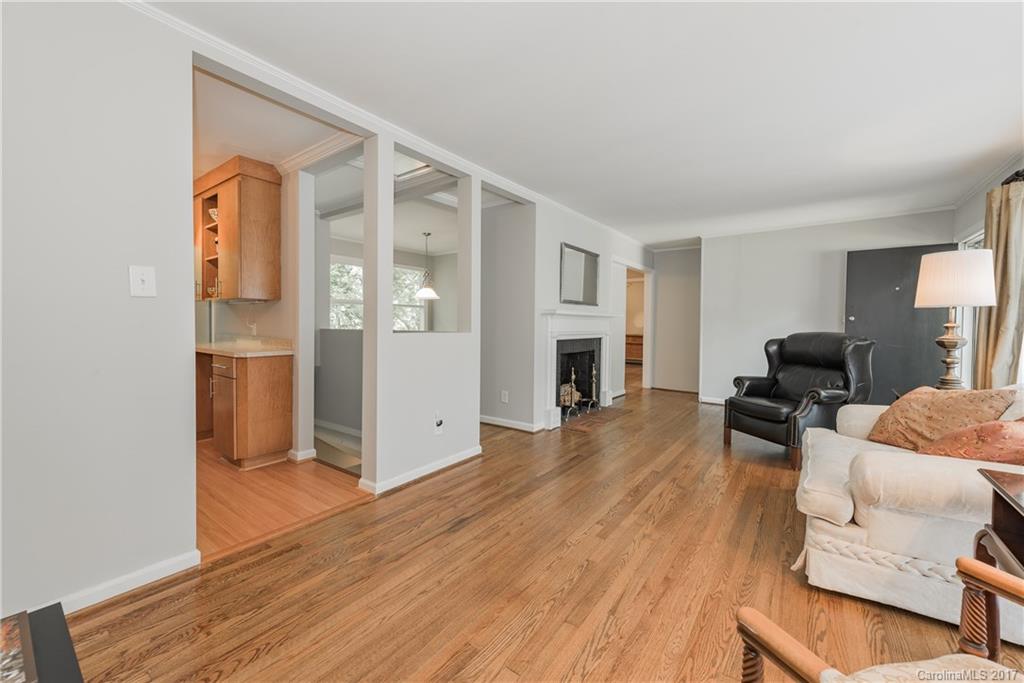5140 Valley Stream Road Charlotte, NC 28209 - Photo 6 of 24 Gallery Image 6