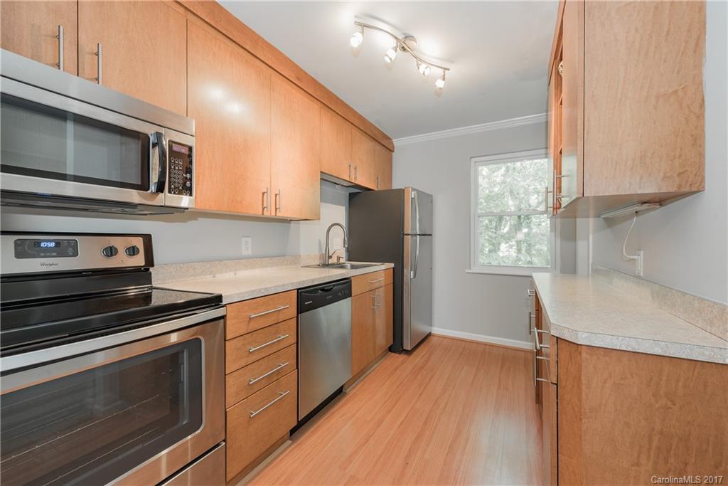 5140 Valley Stream Road Charlotte, NC 28209 - Photo 7 of 24 Gallery Image 7