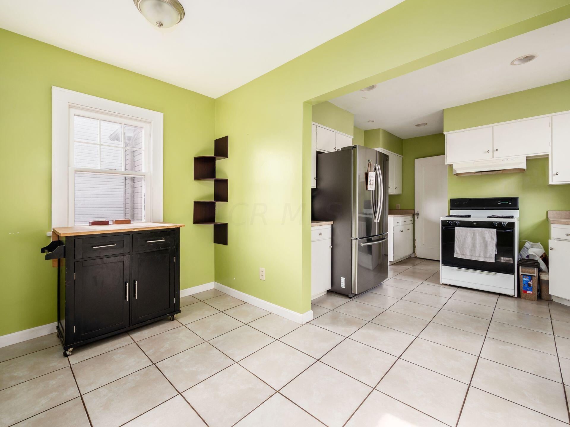 126 Demorest Road Columbus, OH 43204 - Photo 16 of 34 011_d69ff9_N 126 Demorest 033