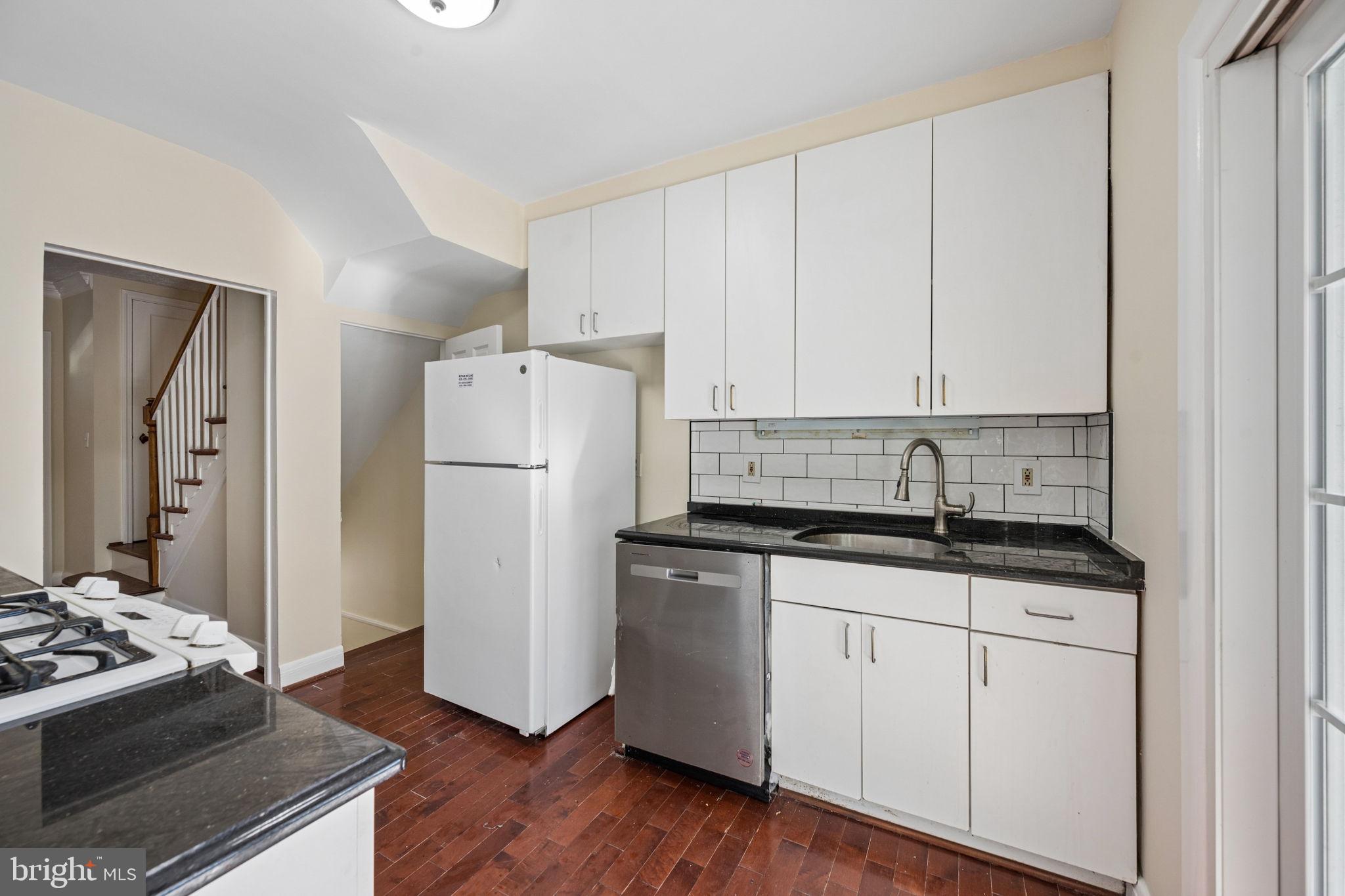 33 Briarwood Road Catonsville, MD 21228 - Photo 14 of 43