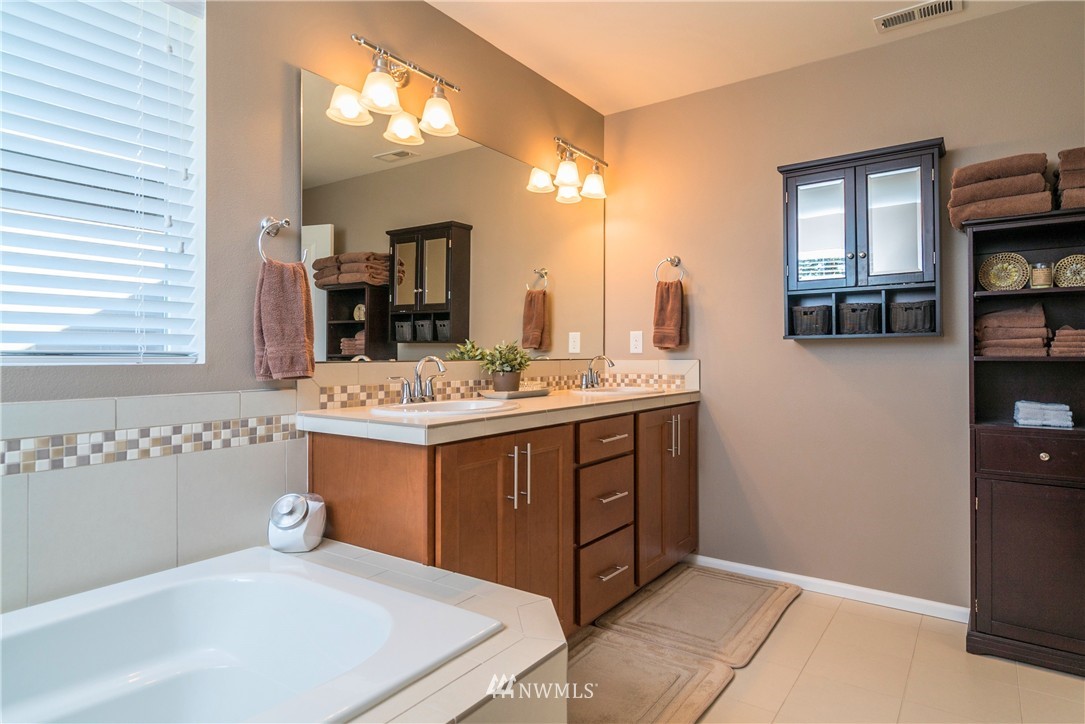 17722 39th Avenue Southeast Bothell, WA 98012 - Photo 12 of 15 Gallery Image 12
