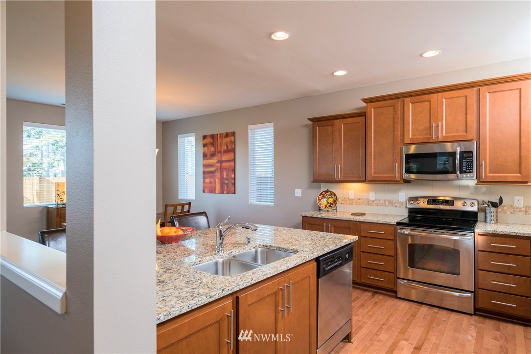 17722 39th Avenue Southeast Bothell, WA 98012 - Photo 4 of 15 Gallery Image 4
