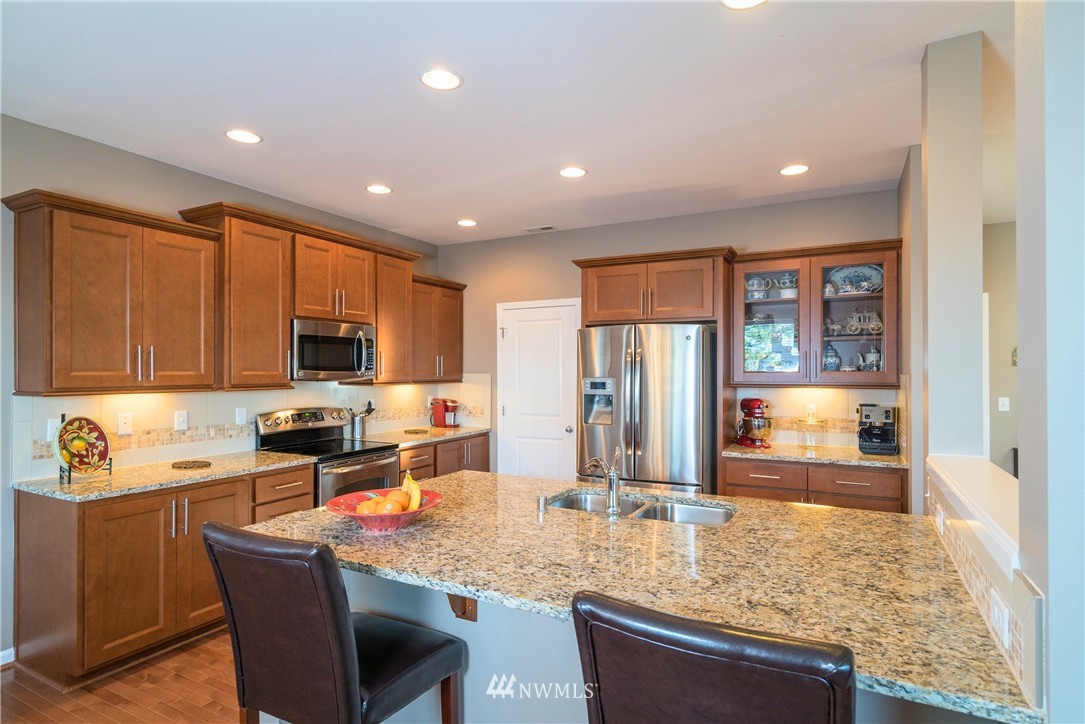 17722 39th Avenue Southeast Bothell, WA 98012 - Photo 5 of 15 Gallery Image 5