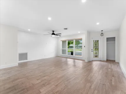 $760,000 | 6250 Southwest 6th Street, Plantation, FL 33317