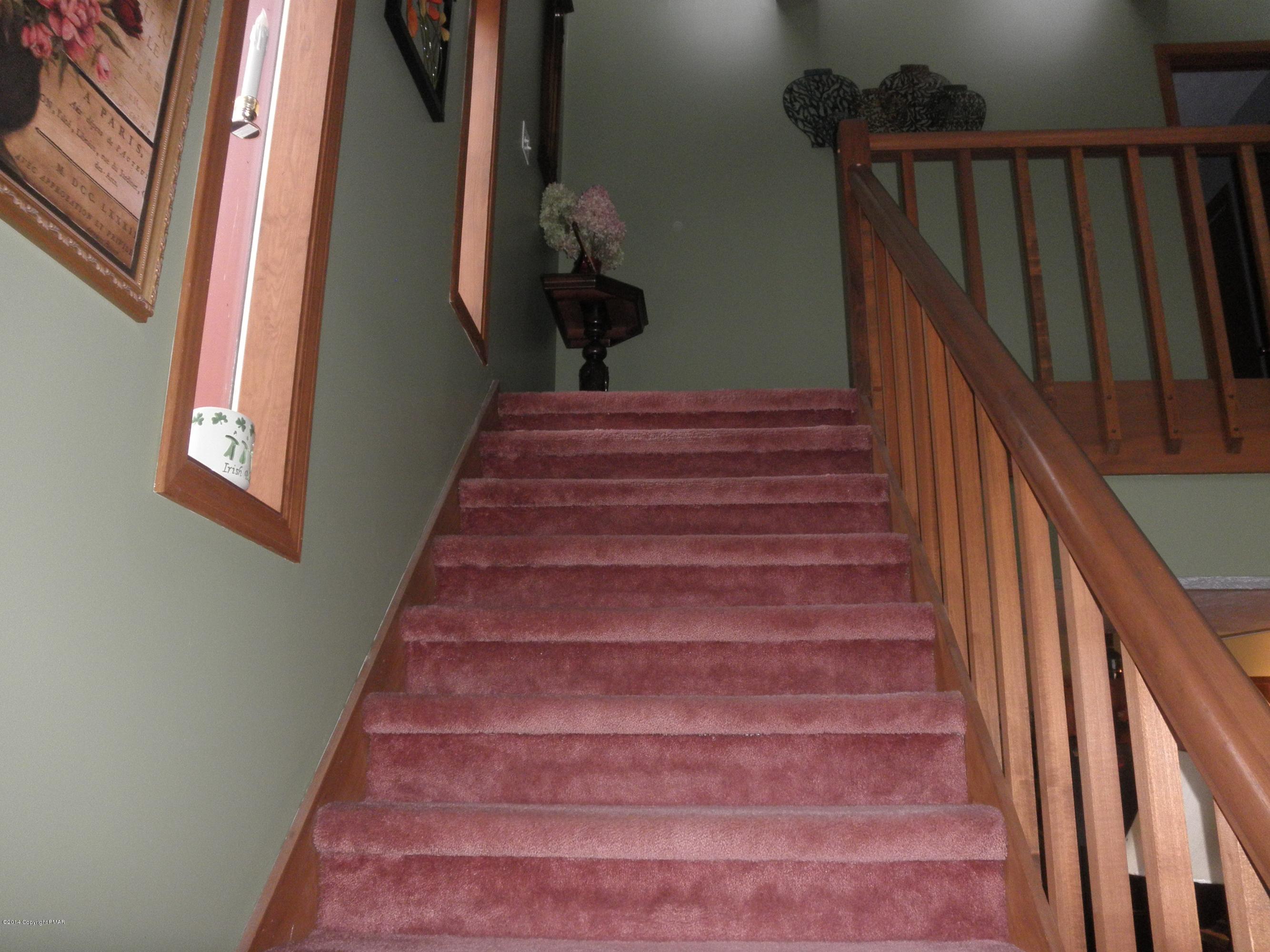 1025 Ridge Road Newfoundland, PA 18445 - Photo 22 of 45 Let's go upstairs!