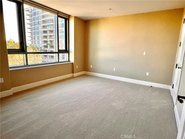 $4,550 | 5055 Scholarship, Irvine, CA 92612