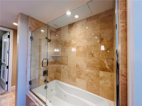 $4,550 | 5055 Scholarship, Irvine, CA 92612