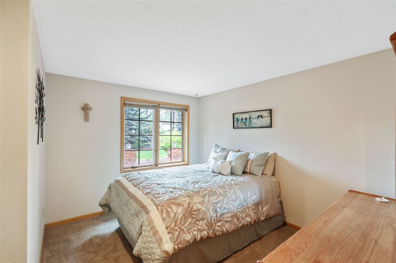 18005 North Saddle Hill Road Colbert, WA 99005 - Photo 12 of 20