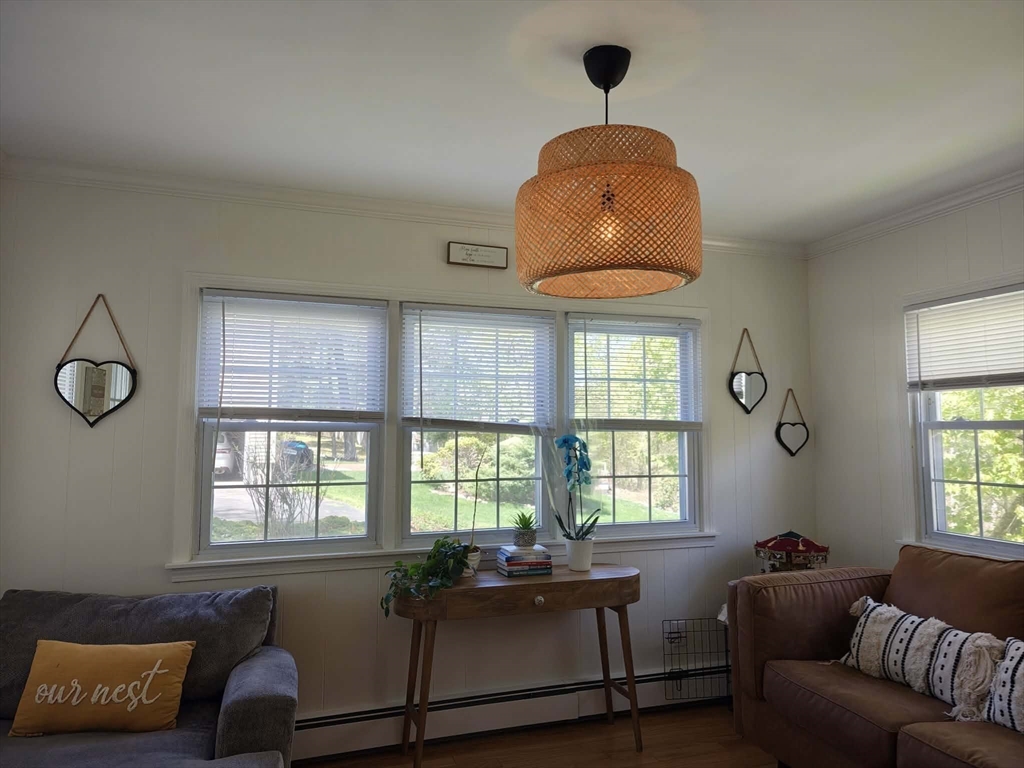 25 Manor Road Auburn, MA 01501 - Photo 4 of 12