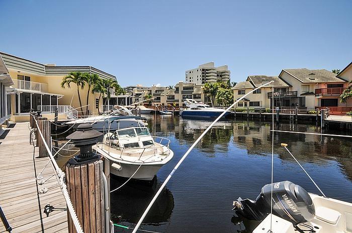 1106 Russell Drive Boca Raton, FL 33487 - Photo 5 of 24 dock2_700