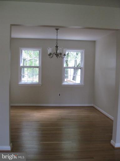 8512 Postoak Road Potomac, MD 20854 - Photo 1 of 6 Dining Room