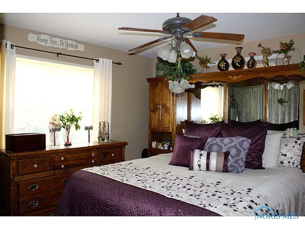 4117 Merriweather Road Toledo, OH 43623 - Photo 11 of 17 Bedroom.