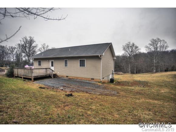 18 Barclay Road Candler, NC 28715 - Photo 13 of 14 Gallery Image 13