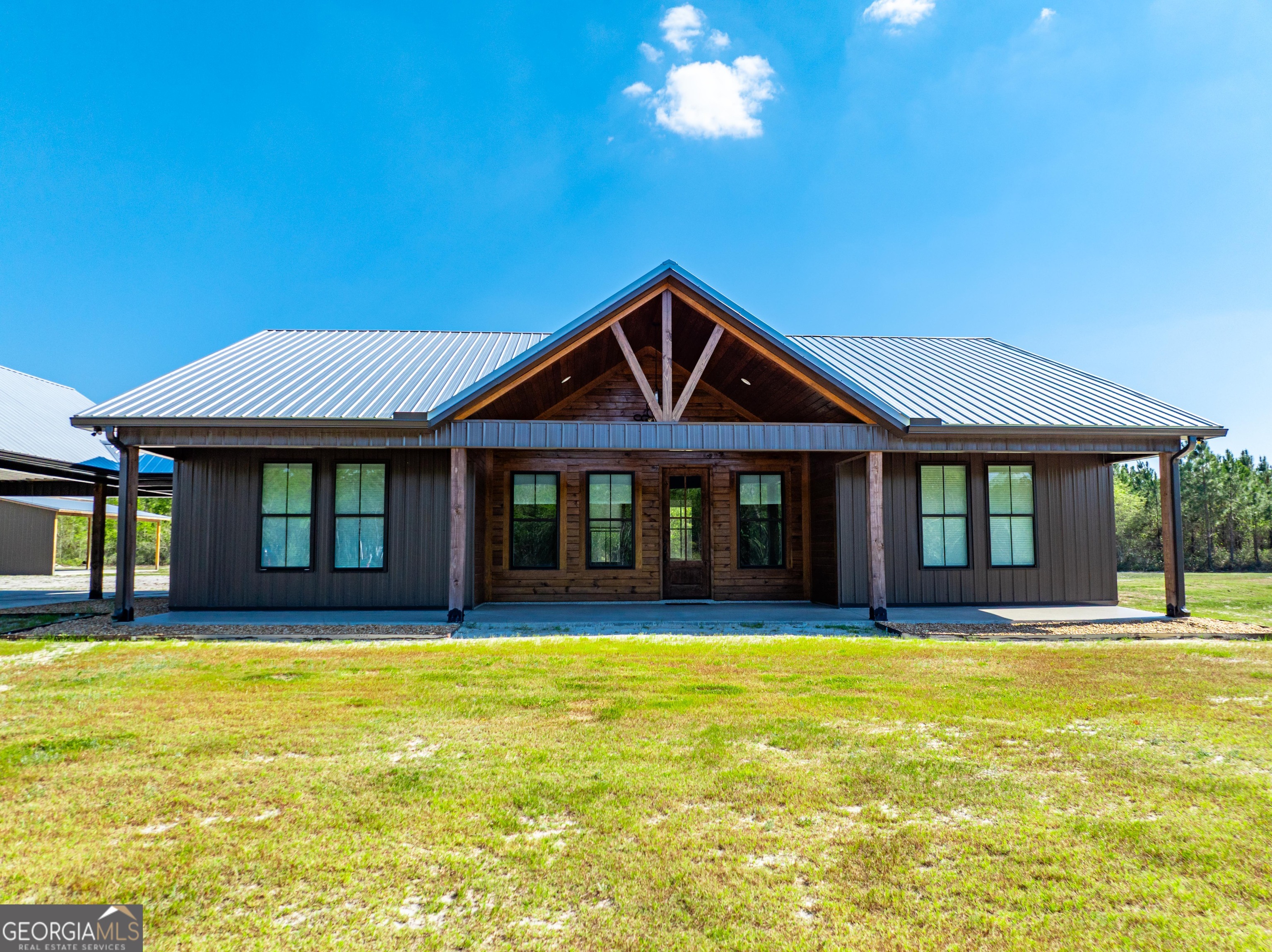 4701 Riggins Road Blackshear, GA 31516 - Photo 4 of 59
