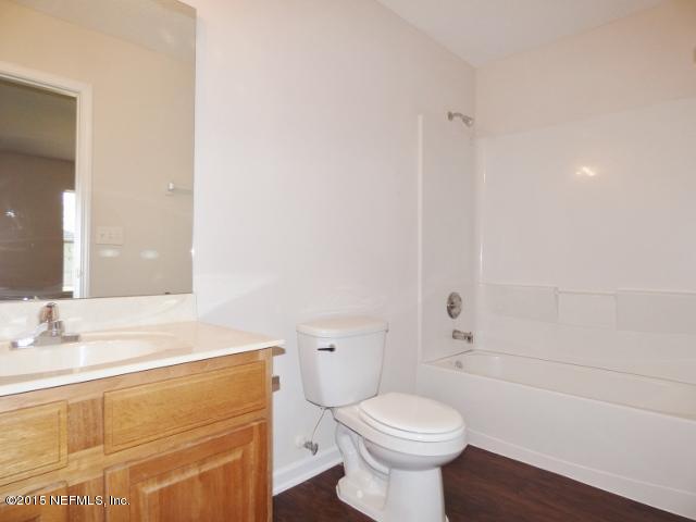 8211 Firetower Road Jacksonville, FL 32210 - Photo 8 of 9 8 (640x480)