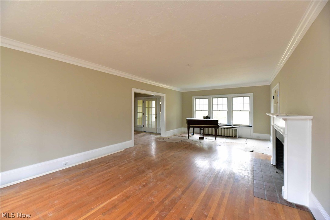2592 Lee Road Cleveland, OH 44118 - Photo 11 of 23