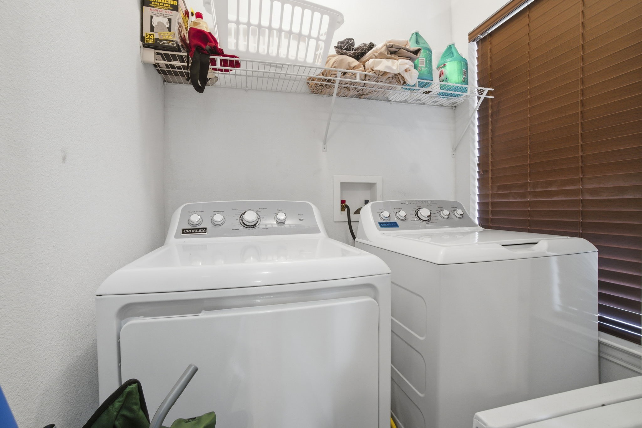 90 Roatan Drive Point Blank, TX 77364 - Photo 5 of 24 Laundry Room