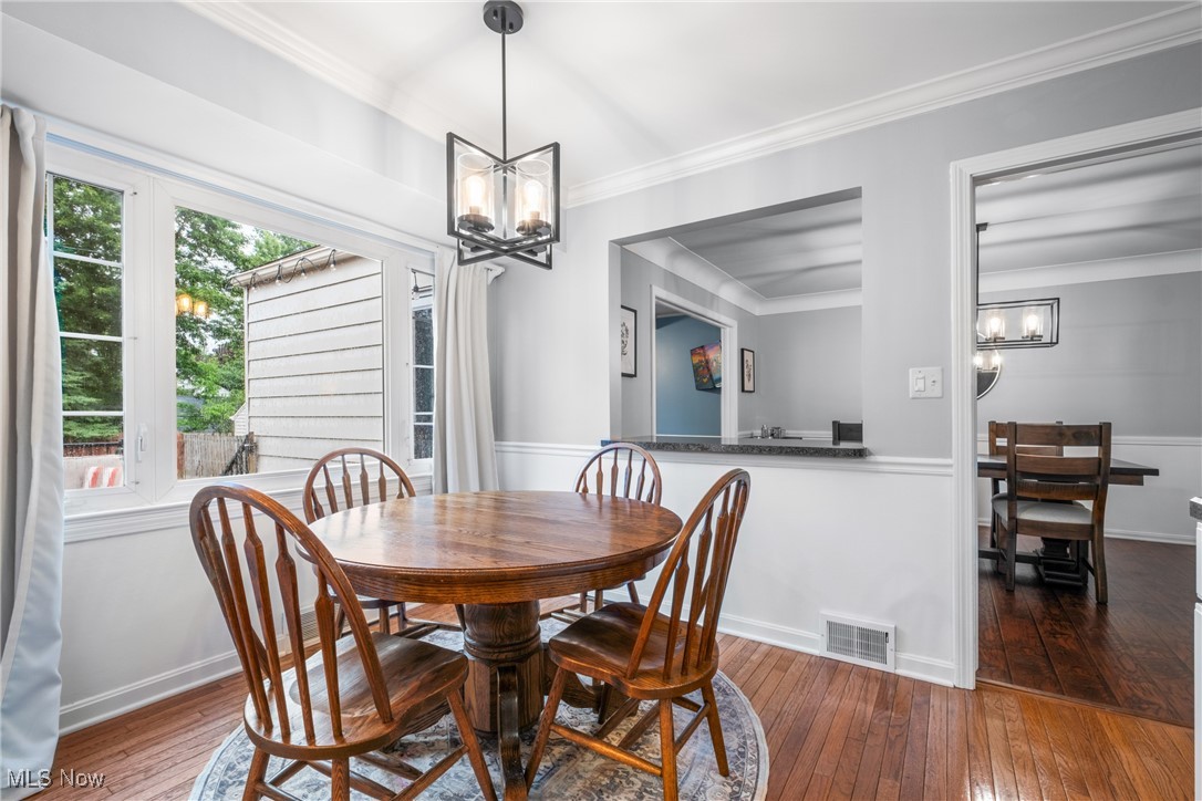 2414 Loyola Road Cleveland, OH 44118 - Photo 13 of 42 Gallery Image 13