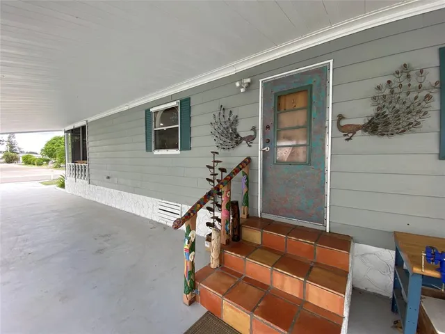 a view of an outdoor space