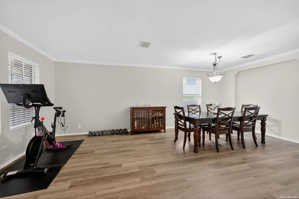 $300,000 | 217 Willow Run, Cibolo, TX 78108