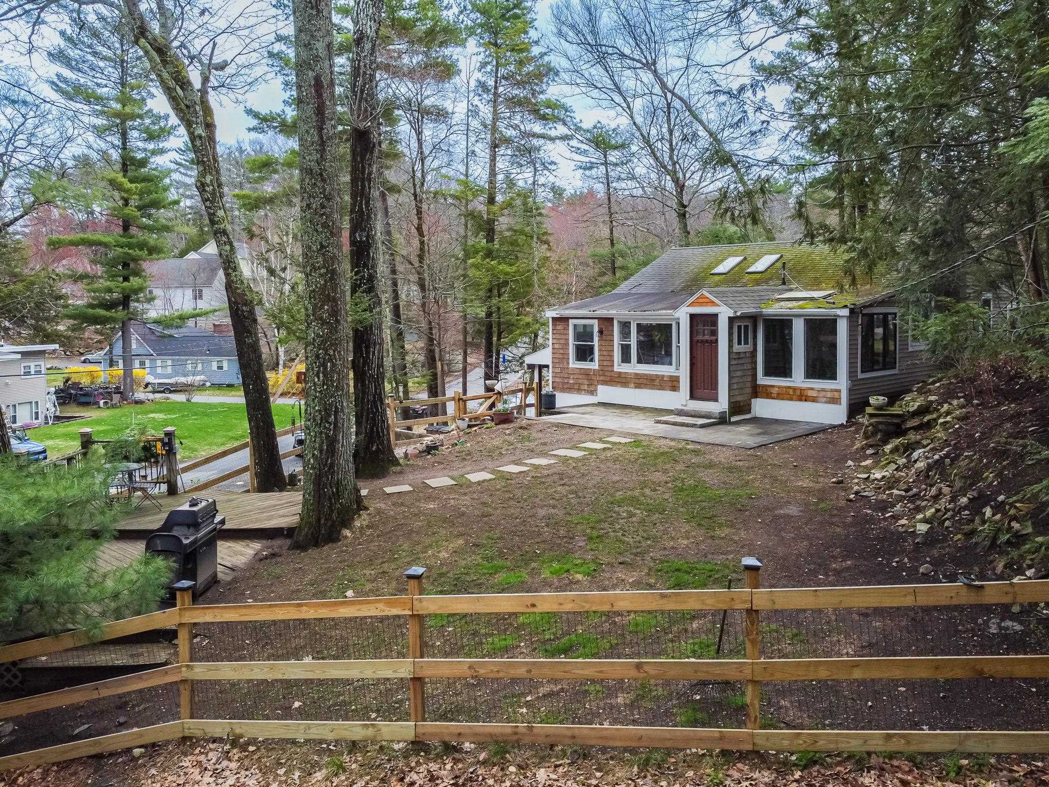 21 Hemlock Heights Road Atkinson, NH 03811 - Photo 3 of 41