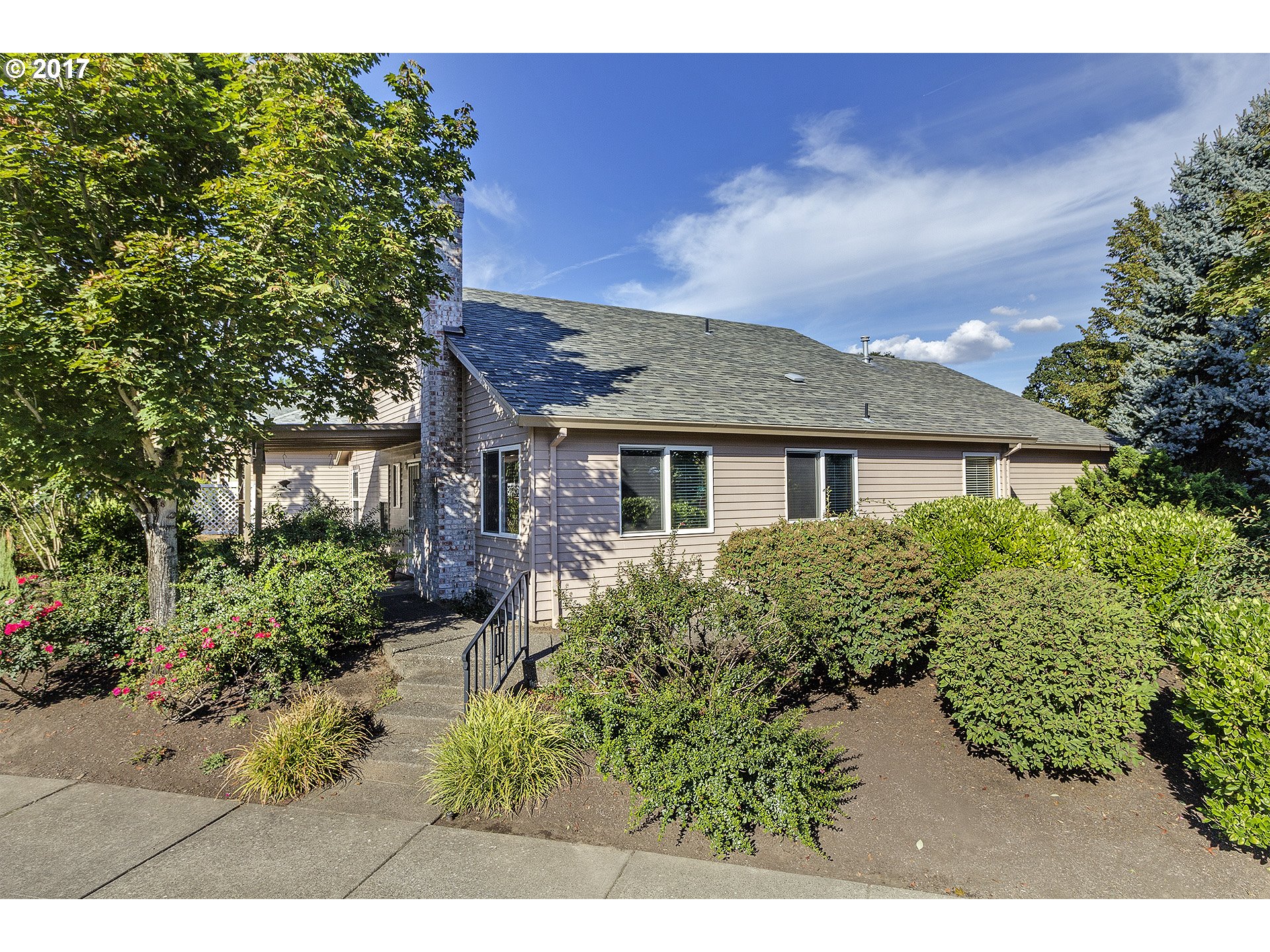 16165 Southwest 129th Terrace Tigard, OR 97224 - Photo 1 of 18 Gallery Image 1
