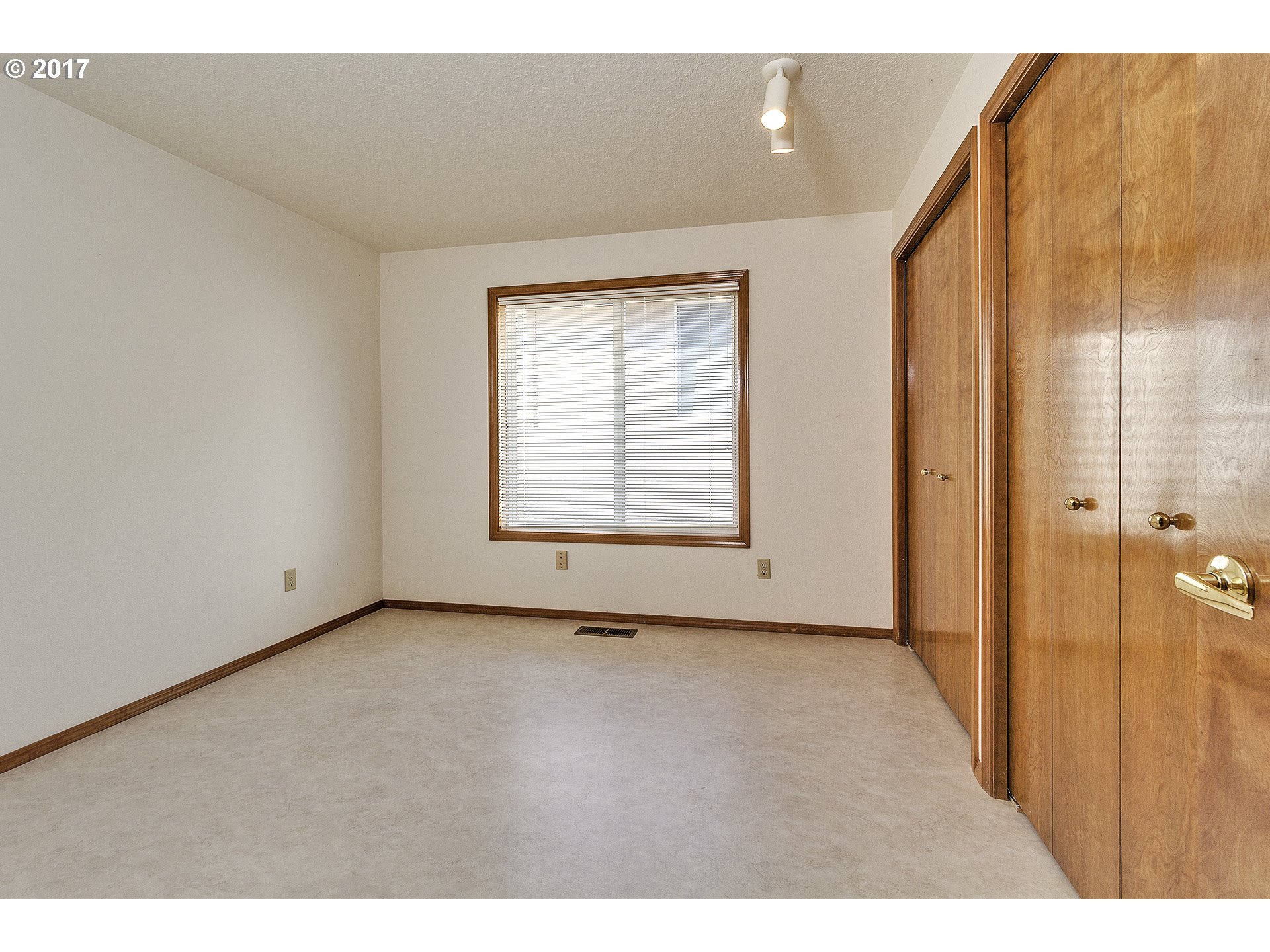 16165 Southwest 129th Terrace Tigard, OR 97224 - Photo 11 of 18 Bedroom