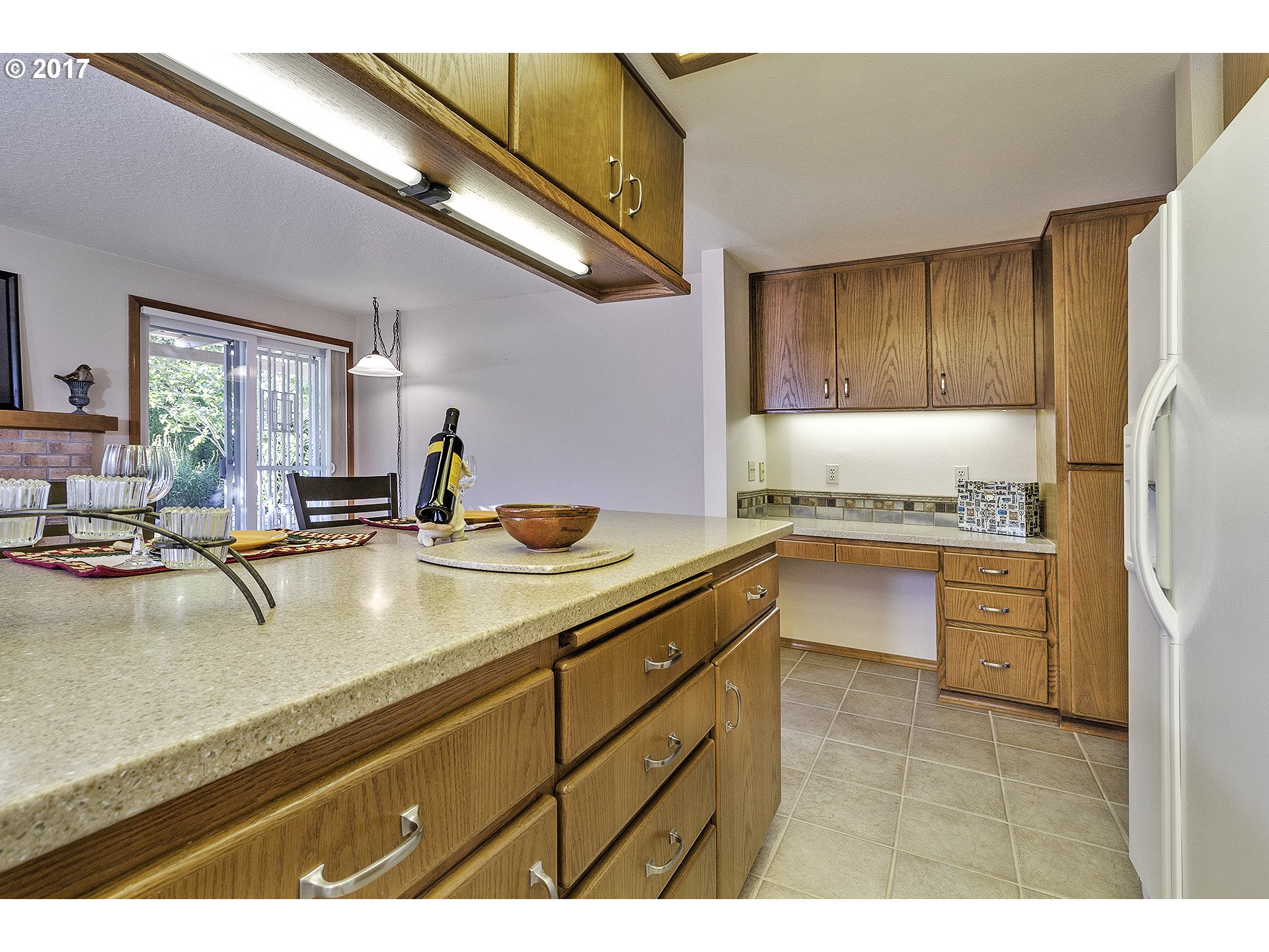 16165 Southwest 129th Terrace Tigard, OR 97224 - Photo 7 of 18 Kitchen