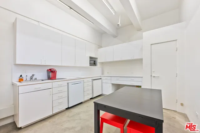 $10,395,000 | 2224 Main Street, Santa Monica, CA 90405