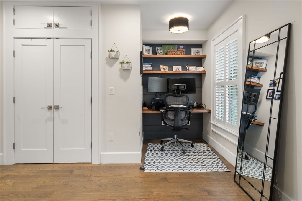 654 East 7th Street, Unit 3 Boston, MA 02127 - Photo 15 of 28 a view of living room