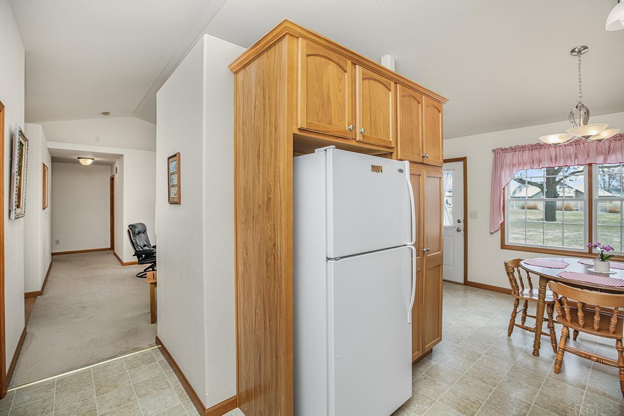58160 Prairie Ridge Road Goshen, IN 46528 - Photo 11 of 23 Gallery Image 11