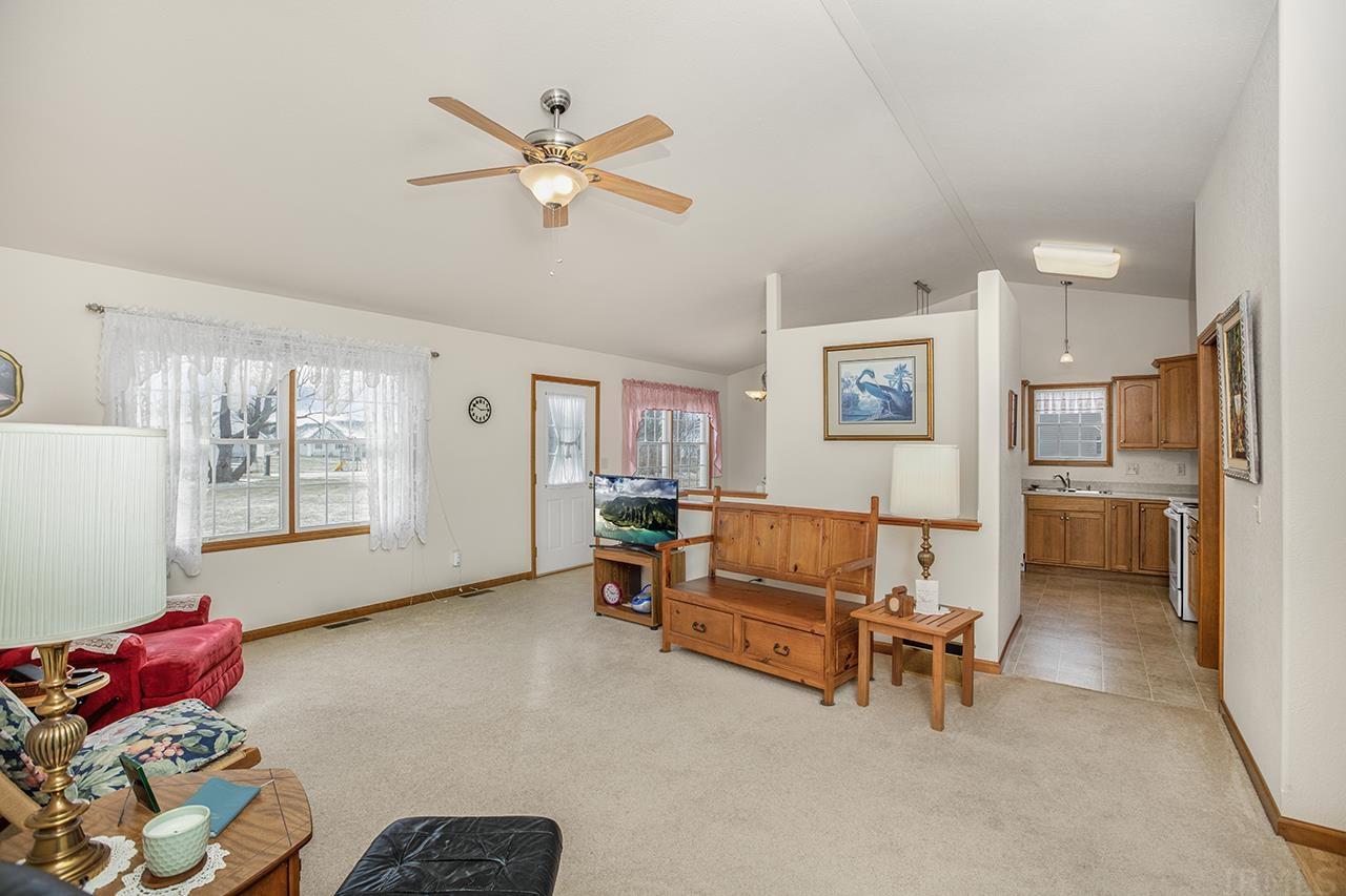 58160 Prairie Ridge Road Goshen, IN 46528 - Photo 13 of 23 Gallery Image 13