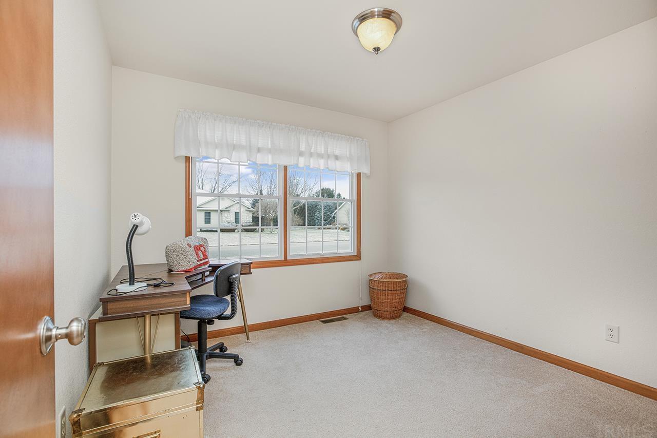 58160 Prairie Ridge Road Goshen, IN 46528 - Photo 19 of 23 Gallery Image 19
