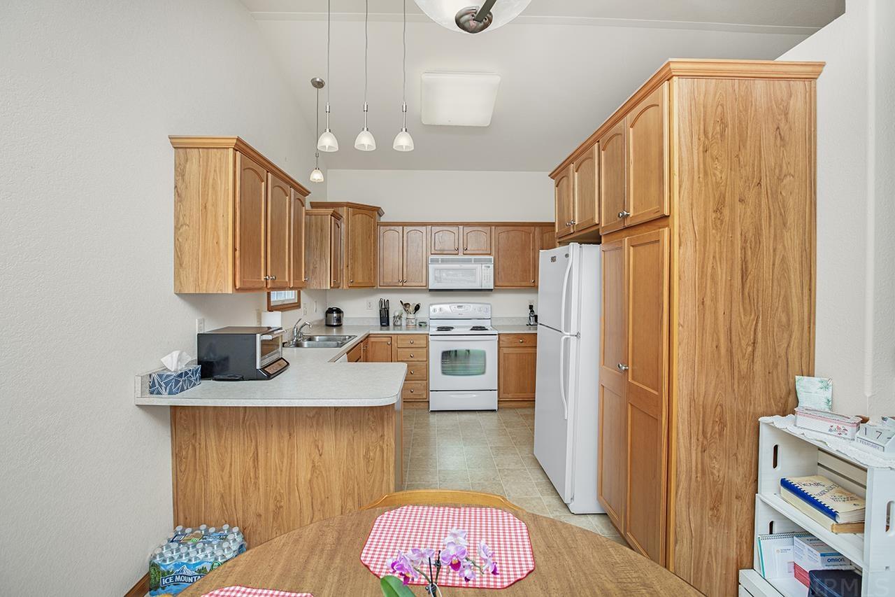 58160 Prairie Ridge Road Goshen, IN 46528 - Photo 8 of 23 Gallery Image 8