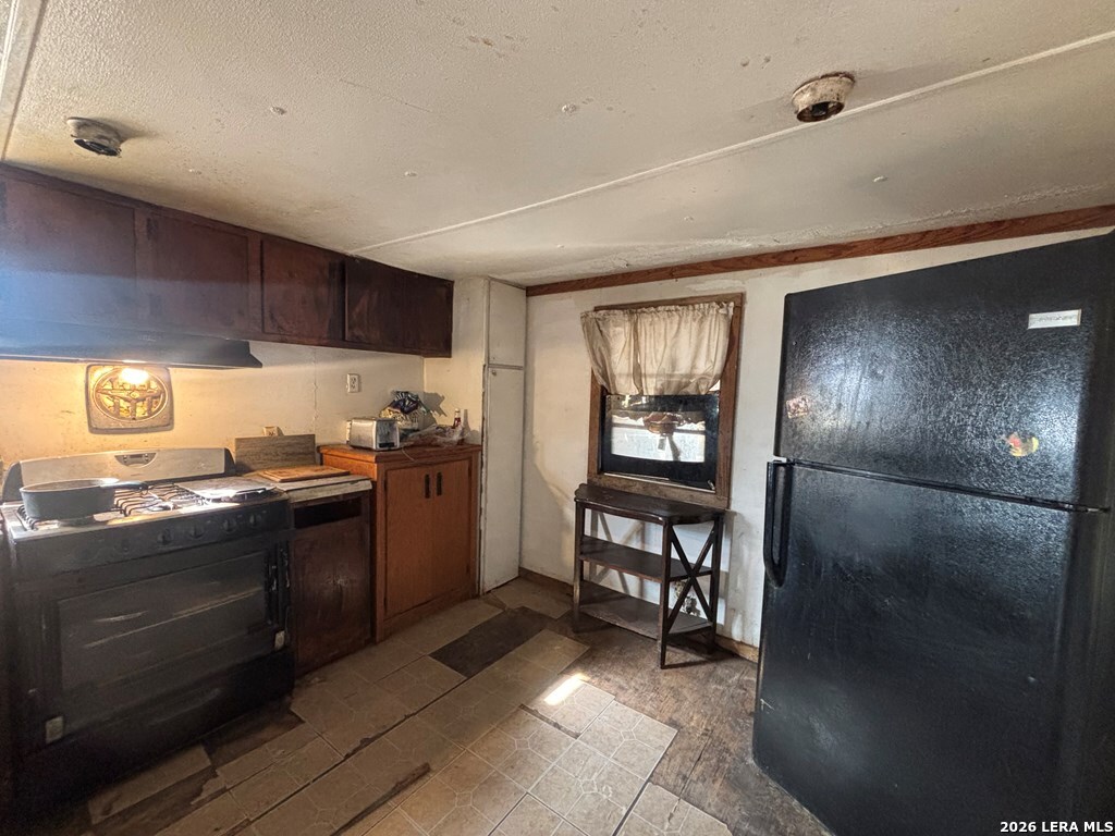 663 2nd Street Quemado, TX 78877 - Photo 4 of 8