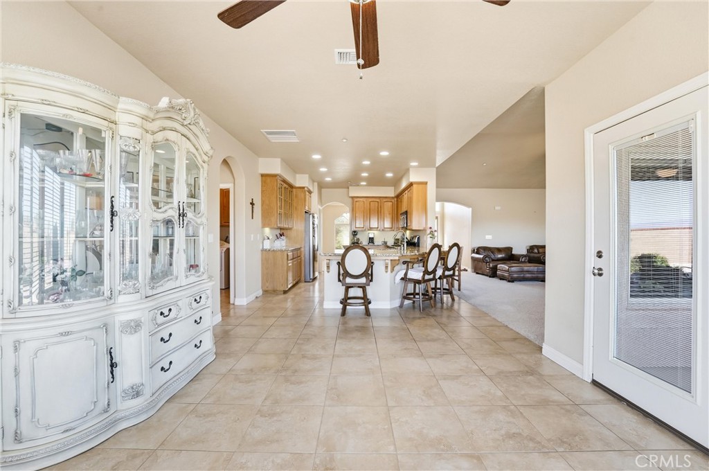 5773 Merito Road Hesperia, CA 92344 - Photo 11 of 33 Kitchen Table Area