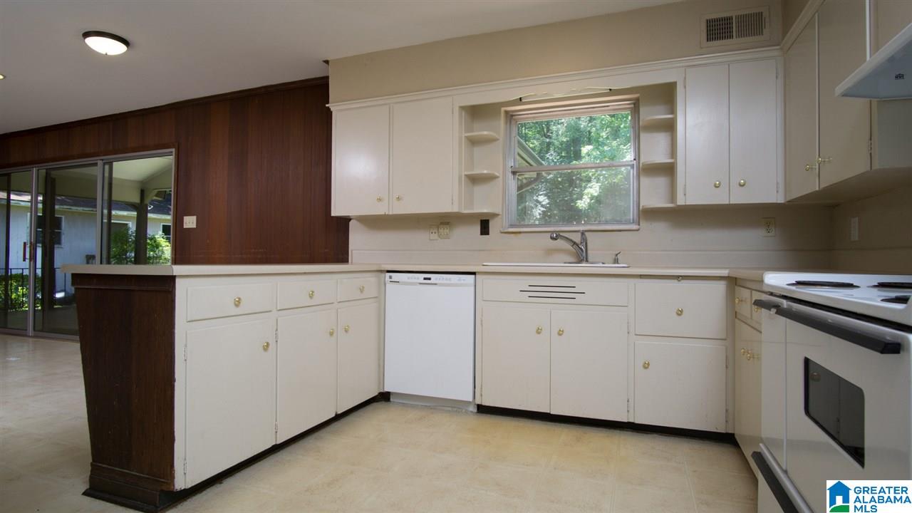 1753 Murray Hill Road Birmingham, AL 35216 - Photo 6 of 26