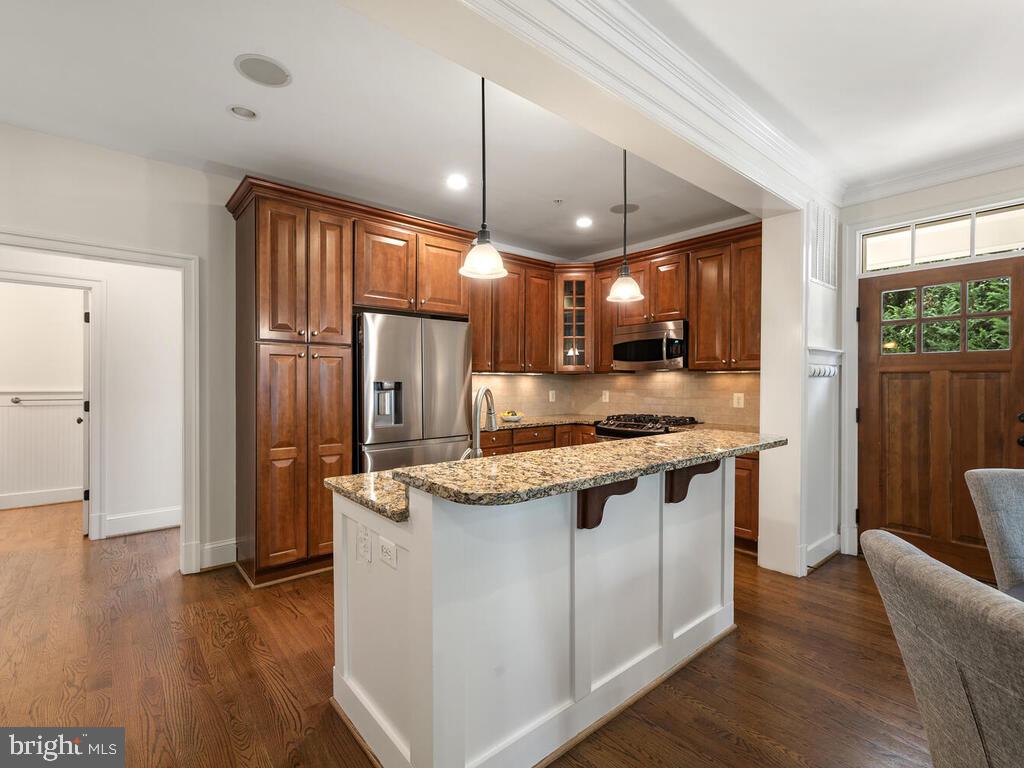 8912 Courts Way Silver Spring, MD 20910 - Photo 14 of 37 Gallery Image 14