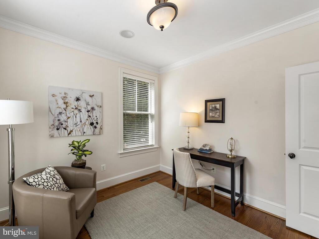 8912 Courts Way Silver Spring, MD 20910 - Photo 20 of 37 Gallery Image 20