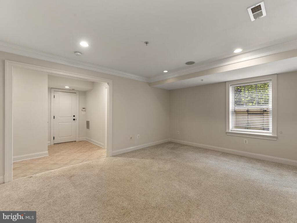 8912 Courts Way Silver Spring, MD 20910 - Photo 31 of 37 Gallery Image 31