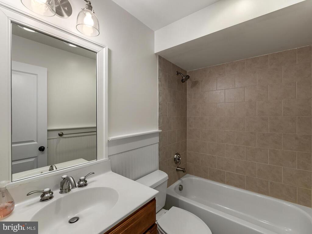 8912 Courts Way Silver Spring, MD 20910 - Photo 32 of 37 Gallery Image 32
