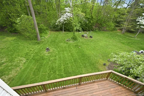 $979,000 | 9 Oxford Court, Wheatley Heights, NY 11798