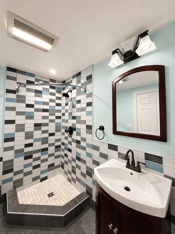 71 Bear Hole Road West Springfield, MA 01089 - Photo 27 of 38 Gallery Image 27
